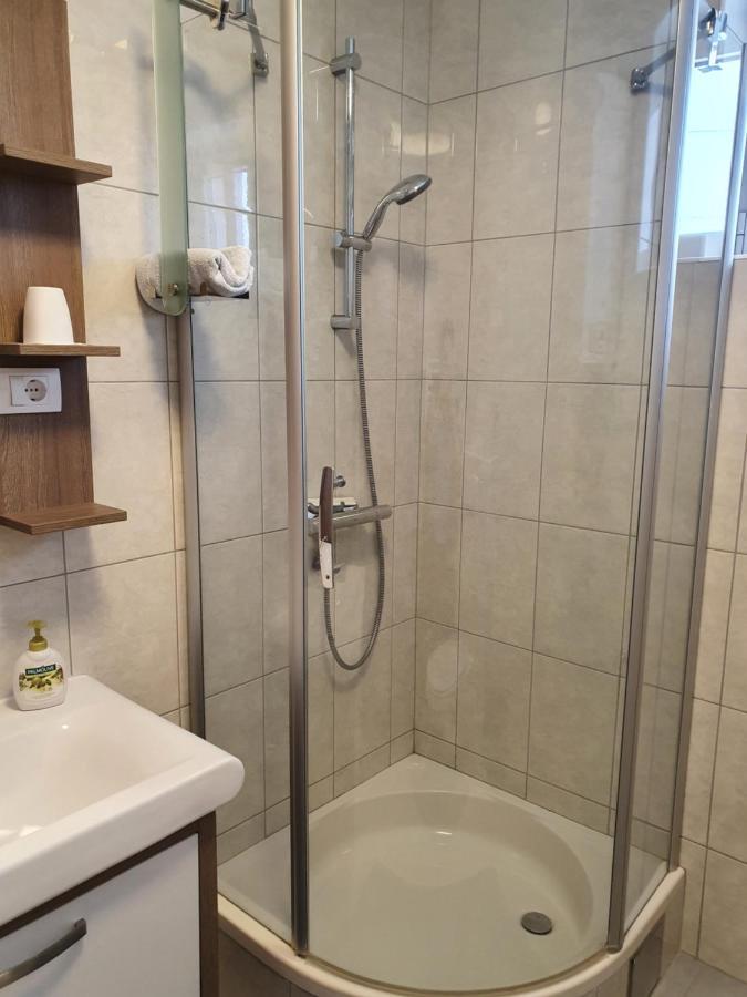 Ferienwohnung Slavuj Novi Sad Exterior foto